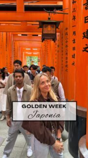 Kto tu się wybrał do Japonii w jednym z najbardziej tłocznych momentów w roku? 🙃

Trwa właśnie Golden Week, czyli kilka świąt państwowych pod rząd, kiedy praktycznie cały kraj rusza w podróż. Pociągi pełne, hotele podobno wyprzedane, a turystyczne miejsca, no cóż, można się domyślić. Jednak mam wrażenie, że w Japonii zawsze jest dużo ludzi. Ten cały Golden Week? Wcale mi nie przeszkadza, bilety na pociąg kupowałam na stacji bez żadnych problemów. Może faktycznie noclegi są bardziej „zajęte”, ale ja i tak wszystko rezerwuję na ostatnią chwilę, więc bez zmian. 

Tutaj akurat jestem w Fushimi Inari-Taisha w Kioto. Myślę, że najbardziej rozpoznawalnym miejscu z czerwonymi torii. I tak, na dole był totalny tłum, momentami ciężko było się ruszyć. Ale wystarczyło iść wyżej, wyżej i jeszcze wyżej i mniej ludzi. Dało się spokojnie zrobić zdjęcia i nacieszyć widokiem. 

Zresztą myślę, że luźniej w Japonii podczas Golden Week niż w majówkę w polskich górach. 🤣🇵🇱

A Wy jak tam spędziliście majowy weekend? 
 
 
 
 
 
 
#japonia #goldenweek #podróże #majowka #pioremprzezswiat 
 
 
 
 
 
Golden week w Japonii | majówka w Japonii | podróż do Japonii