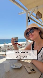 O której zazwyczaj jem kolację, kiedy jestem na wakacjach z włoską rodzinką? 🇮🇹

Jak widzicie, godziny są dosyć późne. 🫣 To też dlatego, że jesteśmy w Kalabrii, czyli na południu Włoch, gdzie jedzenie późnych posiłków jest normą. I zdarza się też, że na kolację jemy po prostu lody. Bo wcześniej w ciągu dnia zjedliśmy tyle, że wieczorem już nikt nie ma siły na kolejny większy posiłek. 

Niestety muszę przyznać, że całość tej diety zdecydowanie nie sprzyja zachowaniu zdrowej sylwetki. Za każdym razem, kiedy przyjeżdżam do Włoch, mówię sobie, że tym razem nie będę jadła tyle lodów, granity czy pizzy wieczorem. Tylko kurczę do tej pory średnio mi to wychodzi. 
Chyba czas wziąć się trochę bardziej za swoje postanowienia! 💪

A czy Wam zdarza się jeść kolację o tak późnych godzinach? 🍕 
 
 
 
 

#wlochy #italia #kolacja #pioremprzezswiat #blogpodrozniczy 

Włoskie wakacje | włoska kultura | włoska rodzina