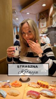 Wiedziałam, że Japonia będzie krajem, w którym powoli będę się zakochiwać, ale też takim, który będzie mnie regularnie szokował. 🇯🇵

I dokładnie tak jest. Jedna z moich ostatnich kolacji była właśnie takim doświadczeniem. W wielu barach i pubach w Japonii palenie papierosów w środku jest dosyć normalne, więc sam dym aż tak mnie nie zdziwił, 
ale kiedy osoby przygotowujące jedzenie jednocześnie paliły papierosy miałam lekkie „hmmm…” 🤷‍♀️

Byłam troszkę sceptyczna, ale stwierdziłam: dobra, to jedyne otwarte miejsce, nie będę taka sztywna, jakoś to będzie. I jak zawsze strach ma wielkie oczy. 

Finalnie okazało się to jednym z najbardziej absurdalnych, ale też najzabawniejszych wieczorów tego wyjazdu. 😅

A Wy?
Zostalibyście na takiej kolacji czy raczej zrobilibyście szybką ewakuację? ↪️ 
 
 
 
 
 
 
 
#japonia #japonia🇯🇵 #kultura #azja #pioremprzezswiat 
 
 
 
 
 
 

 
 
 Jedzenie w Japonii | kolacja w Japonii | kultura Japonii