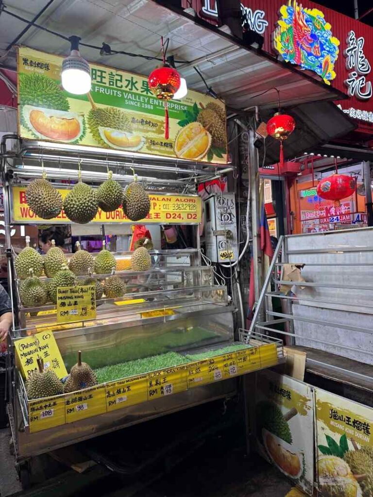 Durian jedzenie w Malezji