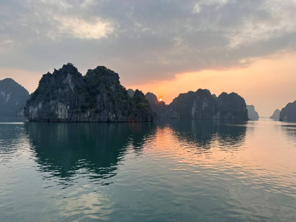 Zatoka Ha Long