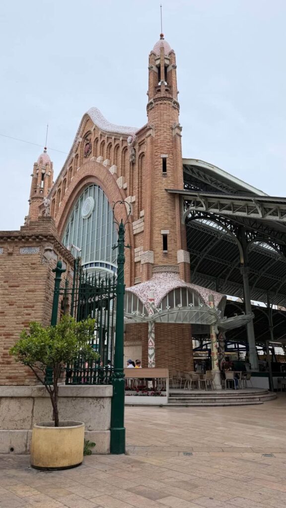 colon market